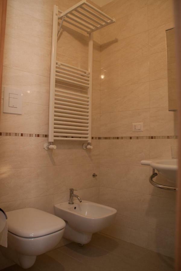 B&B Levantino Барі Екстер'єр фото
